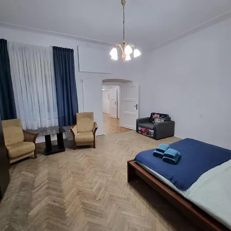 W Centrum Czestochowy Nmp32 *