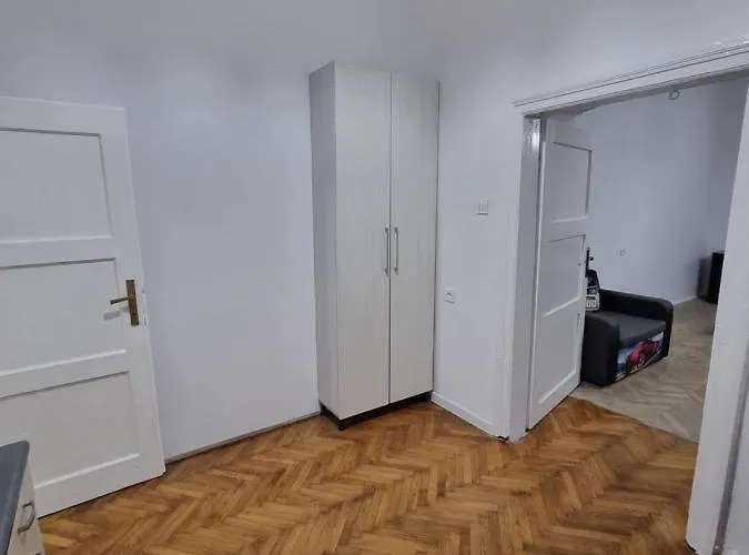 W Centrum Czestochowy Nmp32 *